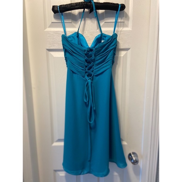 Symphony of Venus Dress - Picture 2 of 7